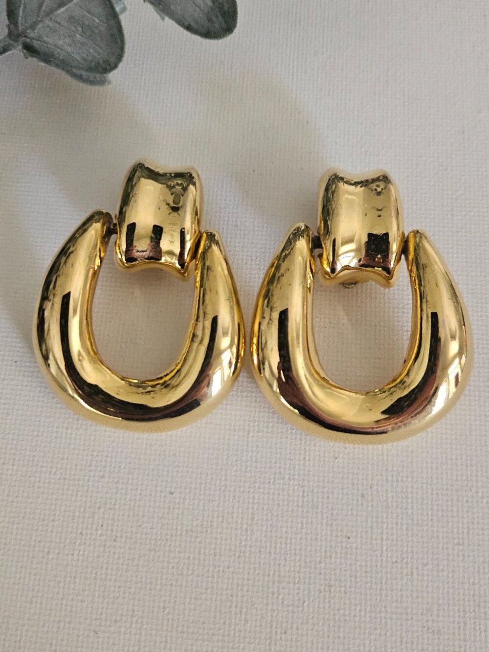 1970s Chunky Gold Tone Door Knocker Clip-on Earrings